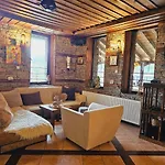 וילה панорама хаус и еко къщи дървена и землянка