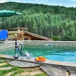 панорама хаус и еко къщи дървена и землянка Villa
