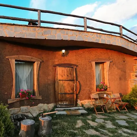 панорама хаус и еко къщи дървена и землянка