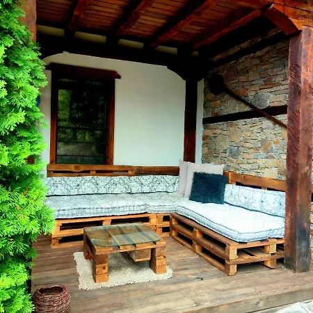 панорама хаус и еко къщи дървена и землянка