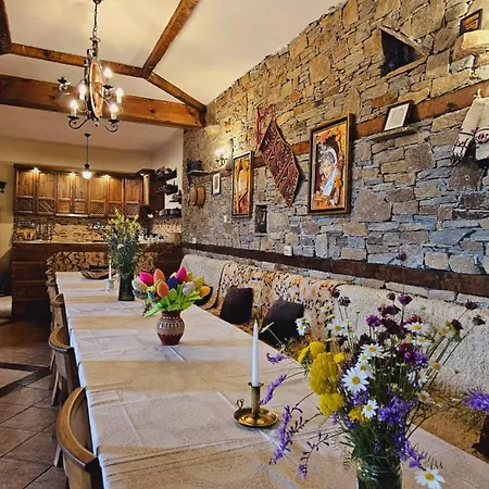 Villa панорама хаус и еко къщи дървена и землянка *