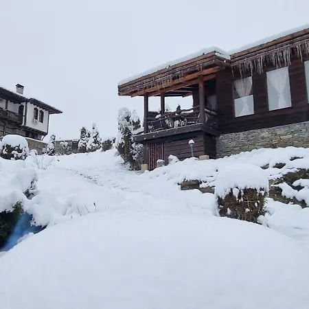 панорама хаус и еко къщи дървена и землянка Villa *