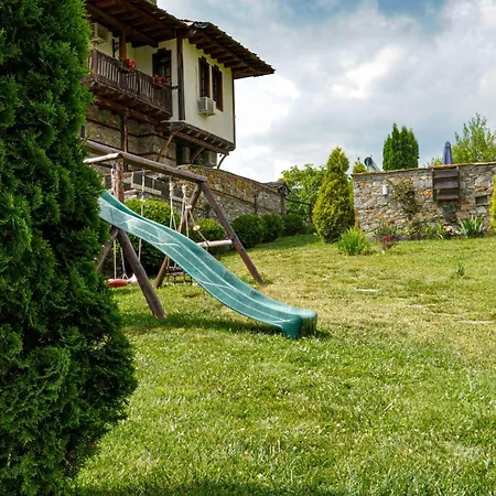 панорама хаус и еко къщи дървена и землянка
