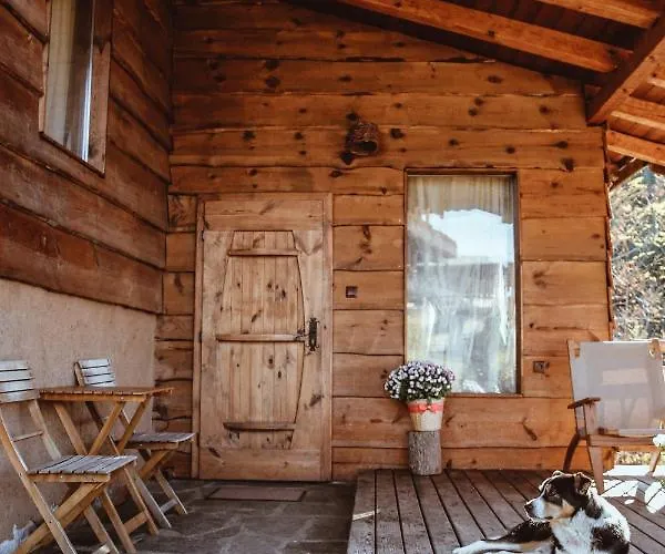 Βίλα панорама хаус и еко къщи дървена и землянка Leshten