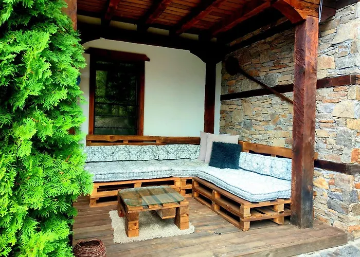 панорама хаус и еко къщи дървена и землянка