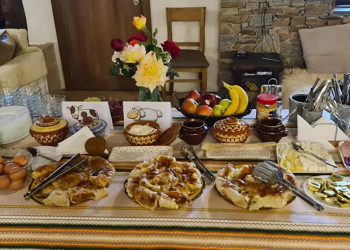 панорама хаус и еко къщи дървена и землянка * Leshten