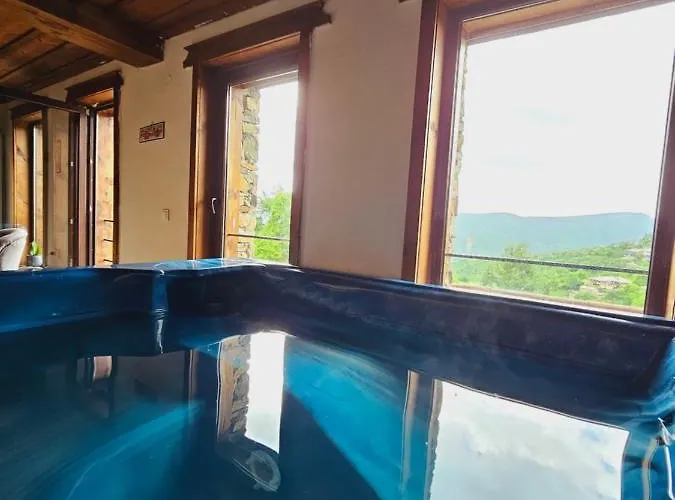 Villa панорама хаус и еко къщи дървена и землянка