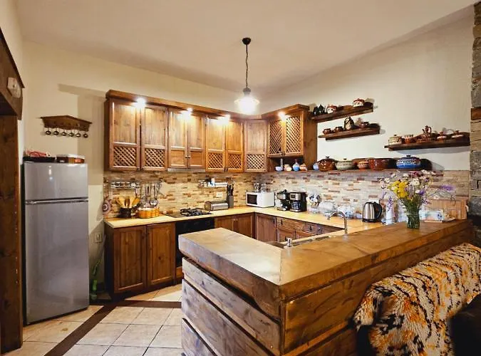 панорама хаус и еко къщи дървена и землянка Villa *