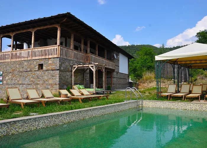 панорама хаус и еко къщи дървена и землянка